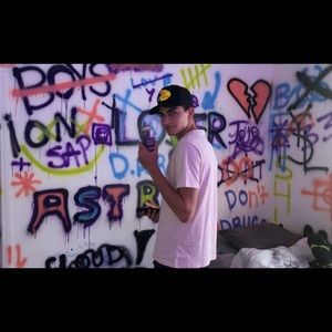 Meet your Posher, Kobi